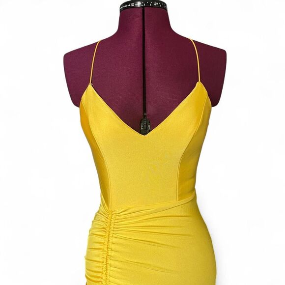 Windsor Yellow Formal Maxi Gown - Picture 2 of 8